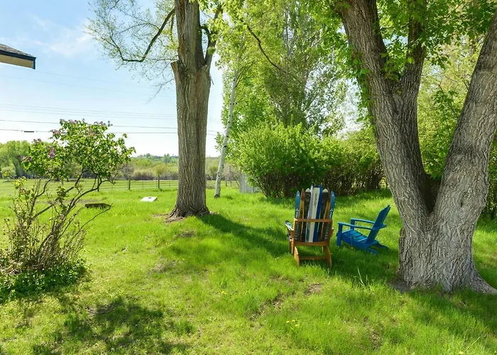 Vakantiehuis Family-friendly Rental: Yard, Patio! Lander